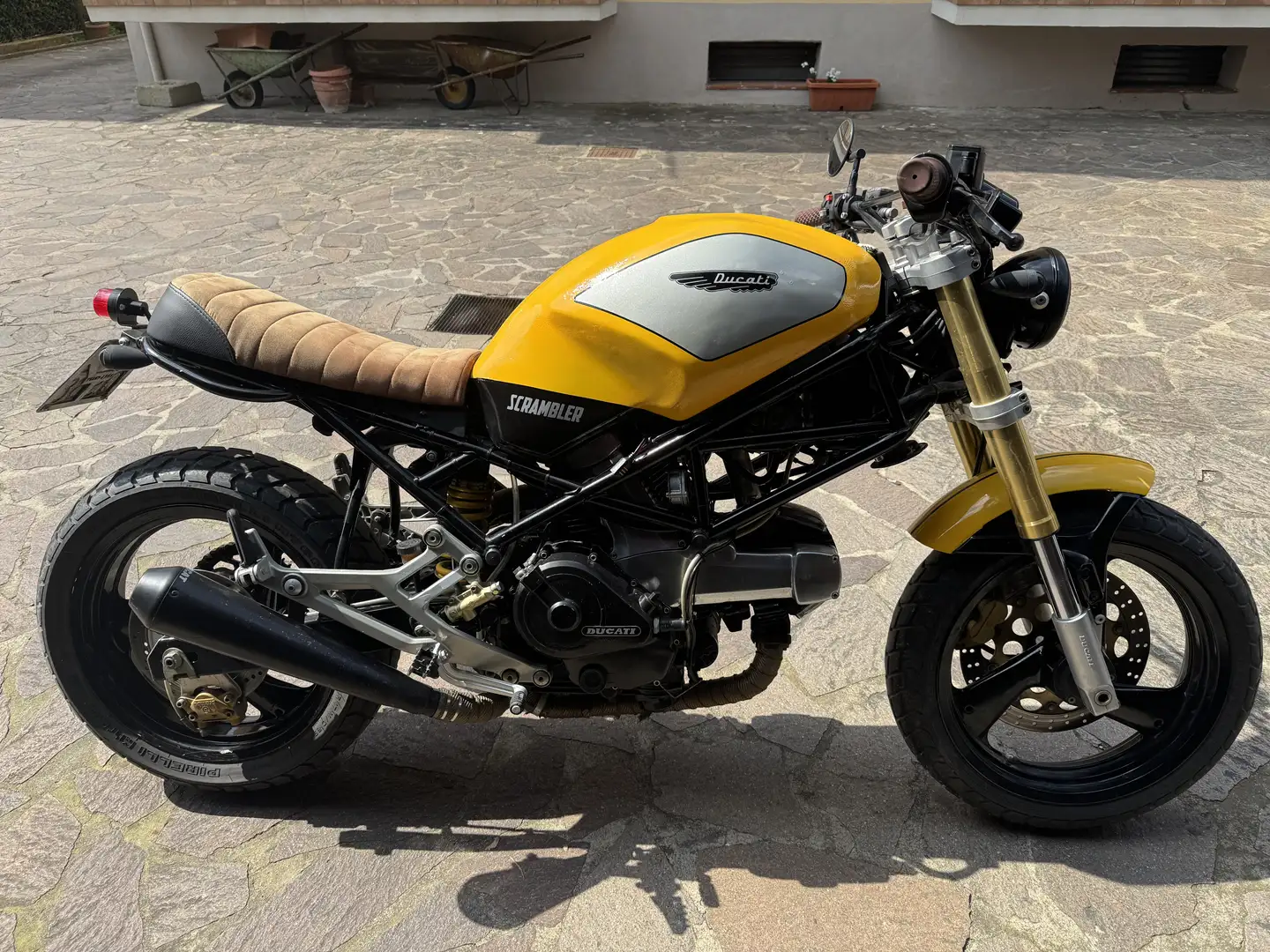 Ducati Monster 600 - 1