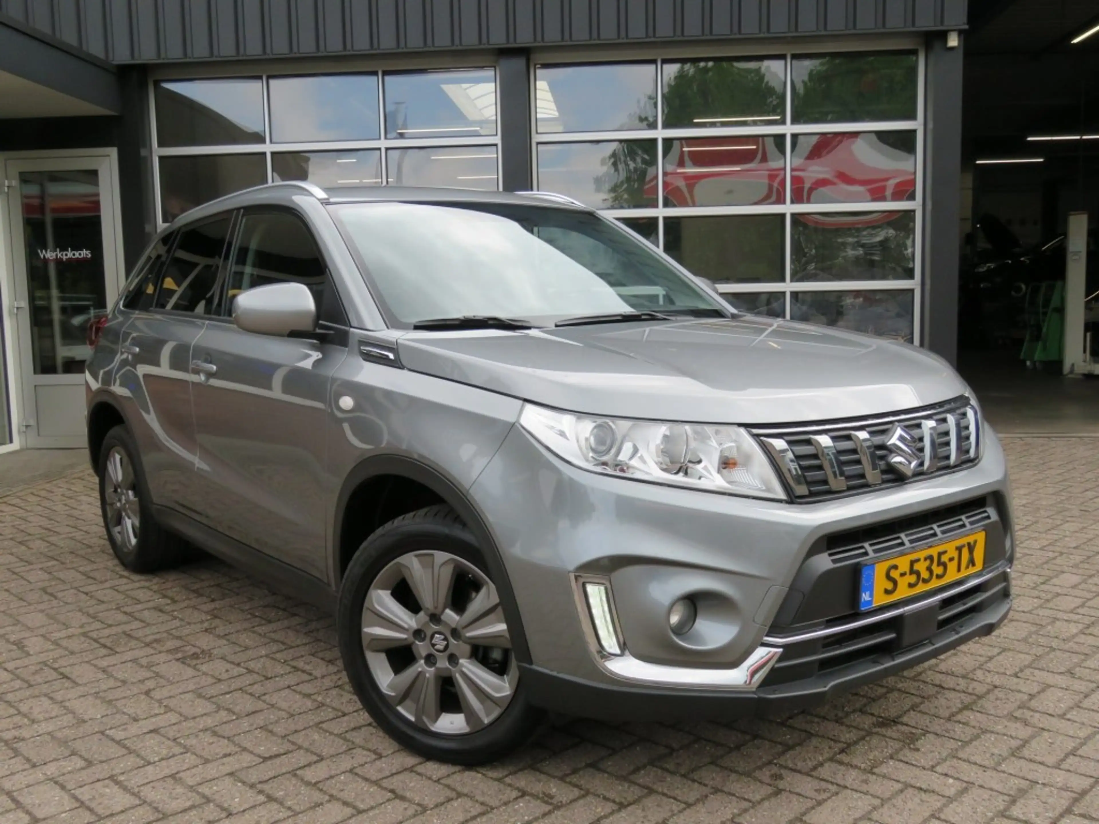 Suzuki Vitara 1.0 Boosterjet SELECT / Camera / Trekhaak / Navi / — photo 40