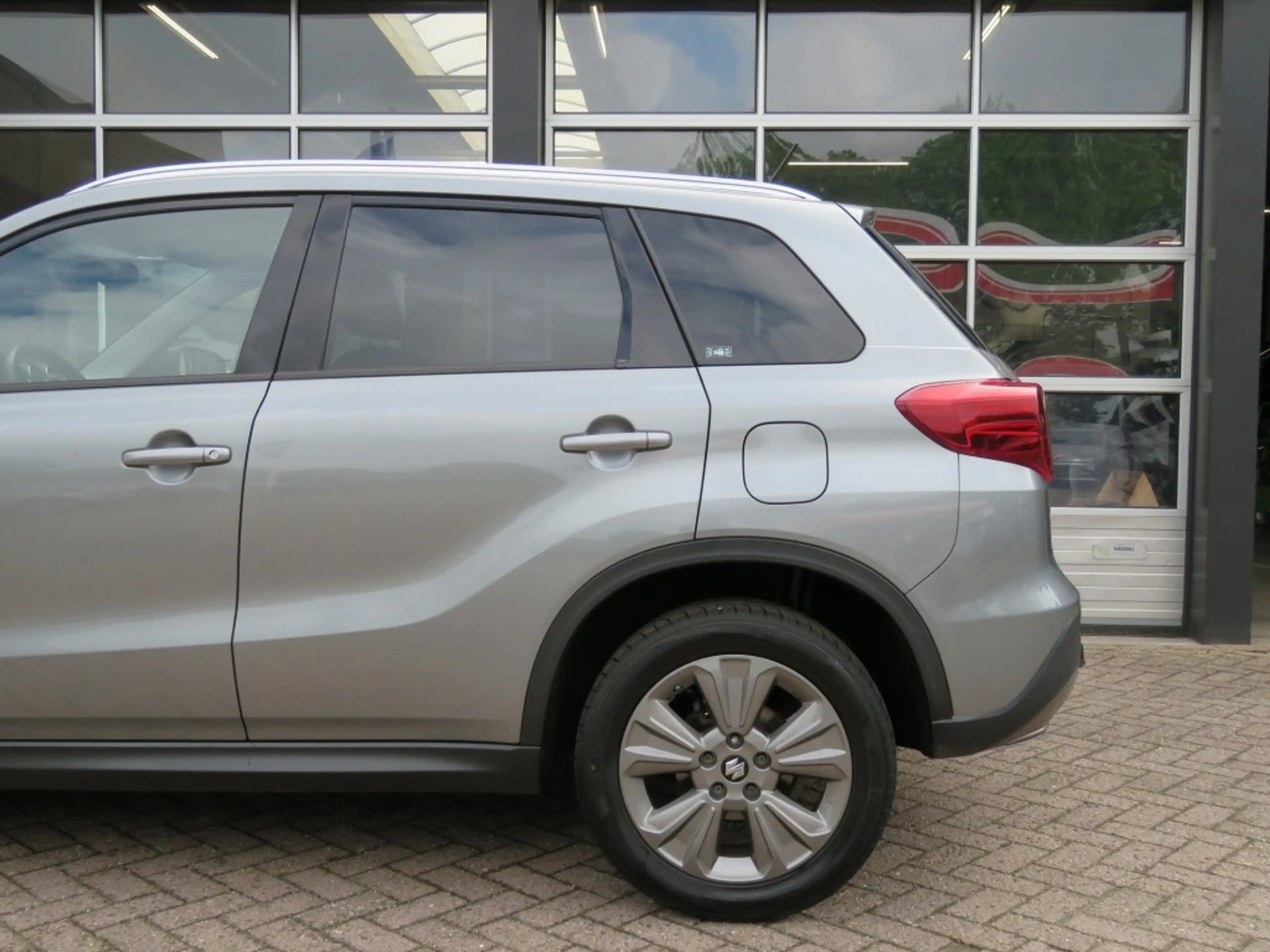 Suzuki Vitara 1.0 Boosterjet SELECT / Camera / Trekhaak / Navi / — photo 20