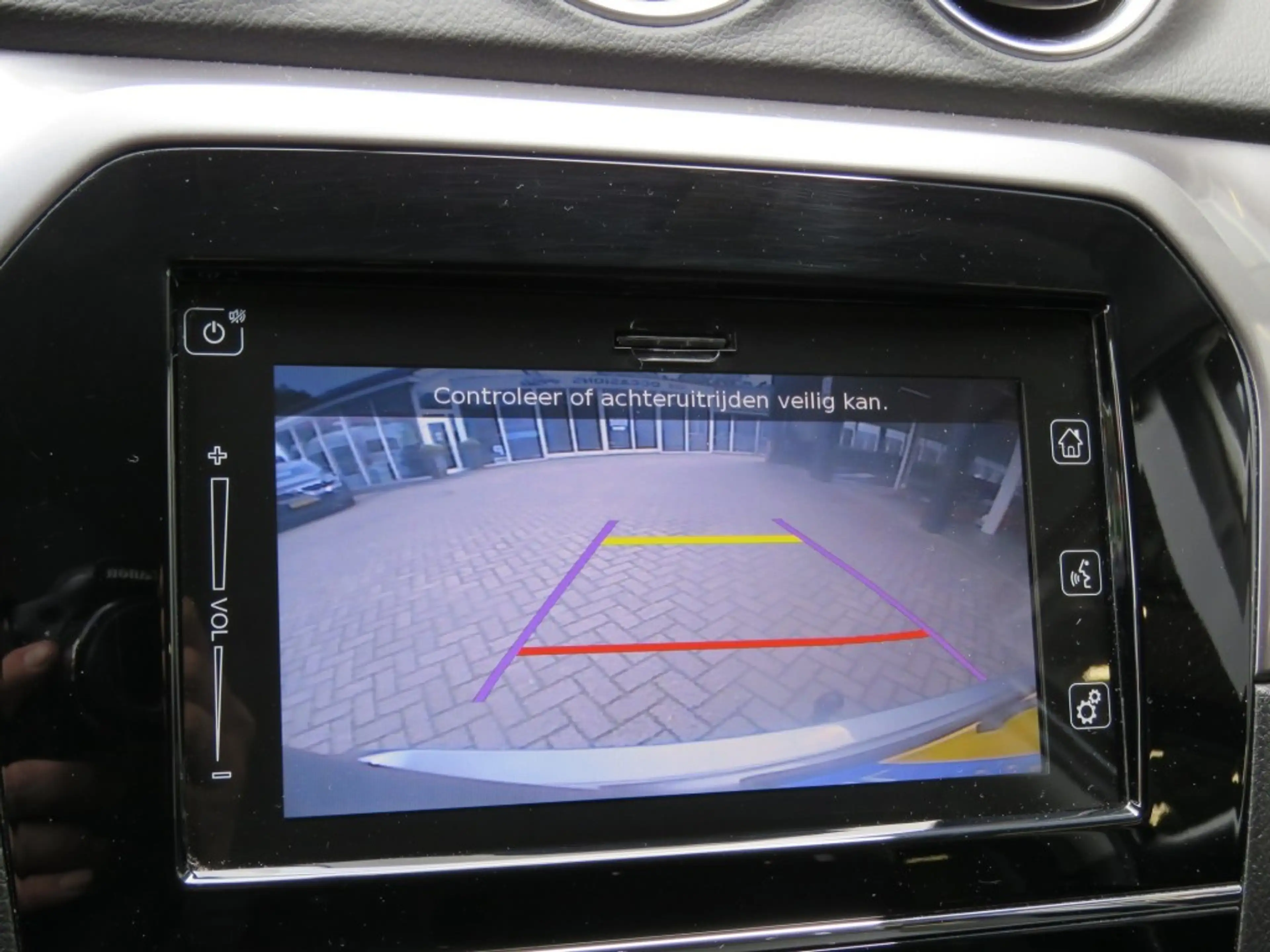 Suzuki Vitara 1.0 Boosterjet SELECT / Camera / Trekhaak / Navi / — photo 4