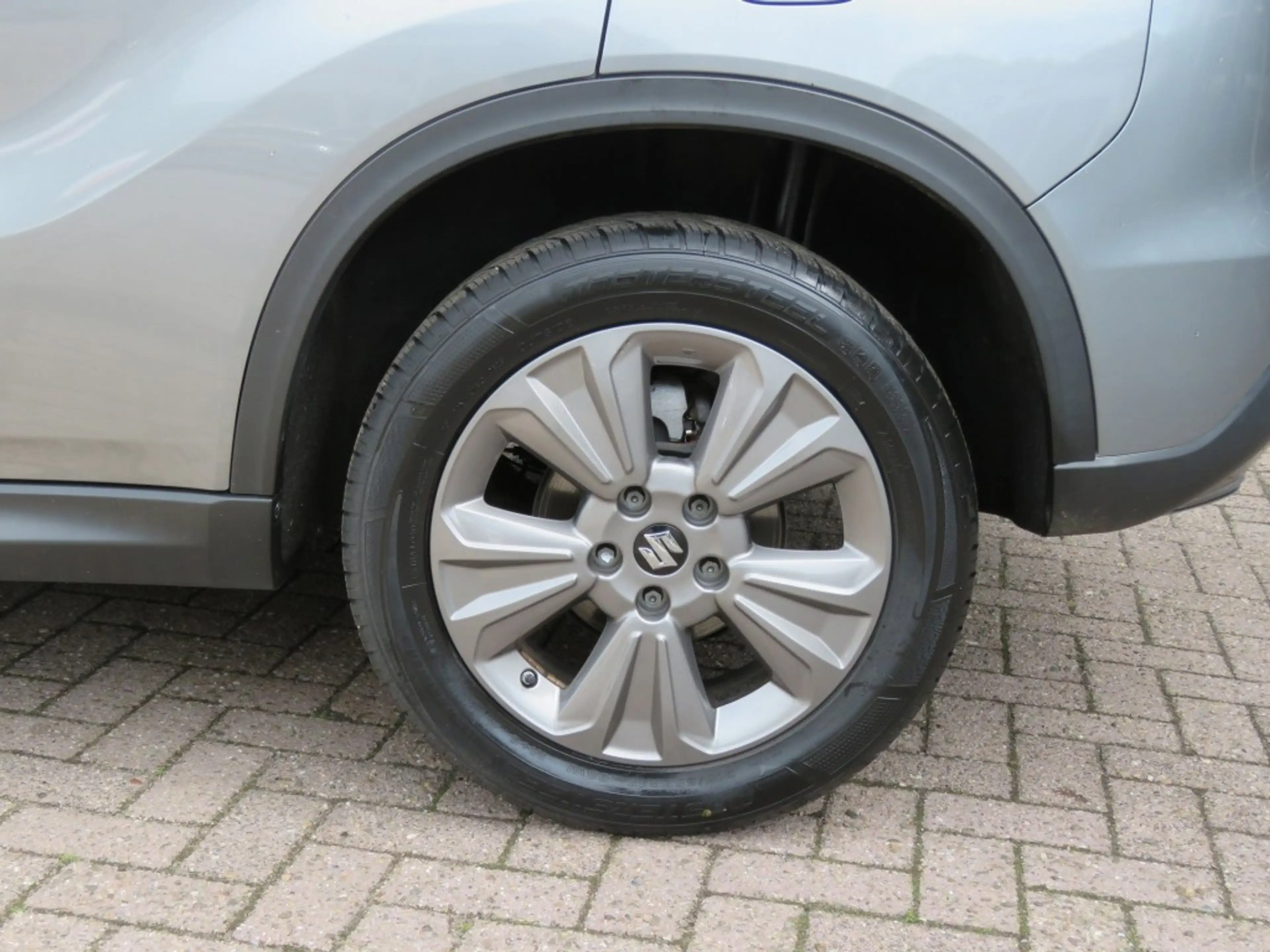 Suzuki Vitara 1.0 Boosterjet SELECT / Camera / Trekhaak / Navi / — photo 17