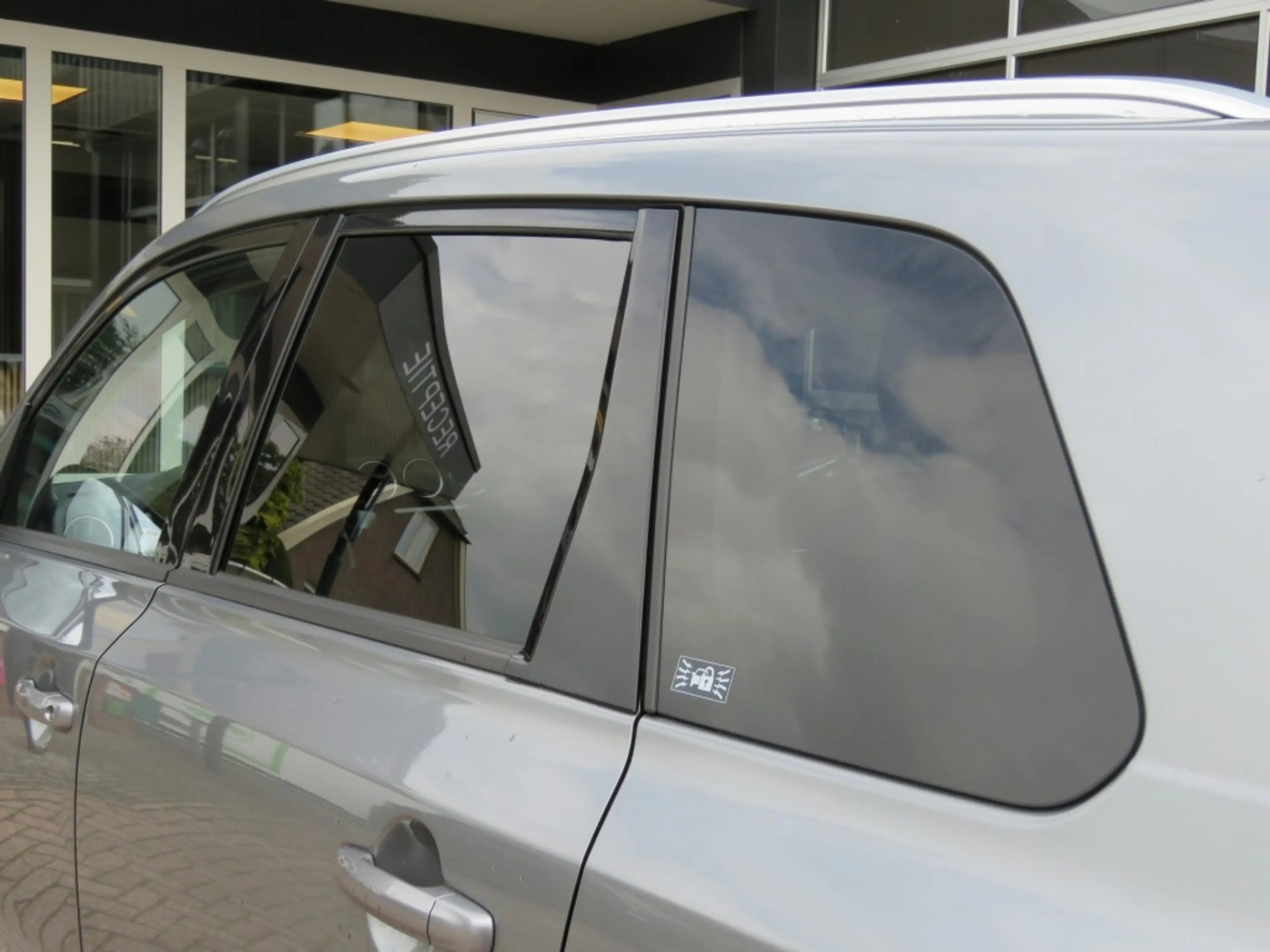 Suzuki Vitara 1.0 Boosterjet SELECT / Camera / Trekhaak / Navi / — photo 24