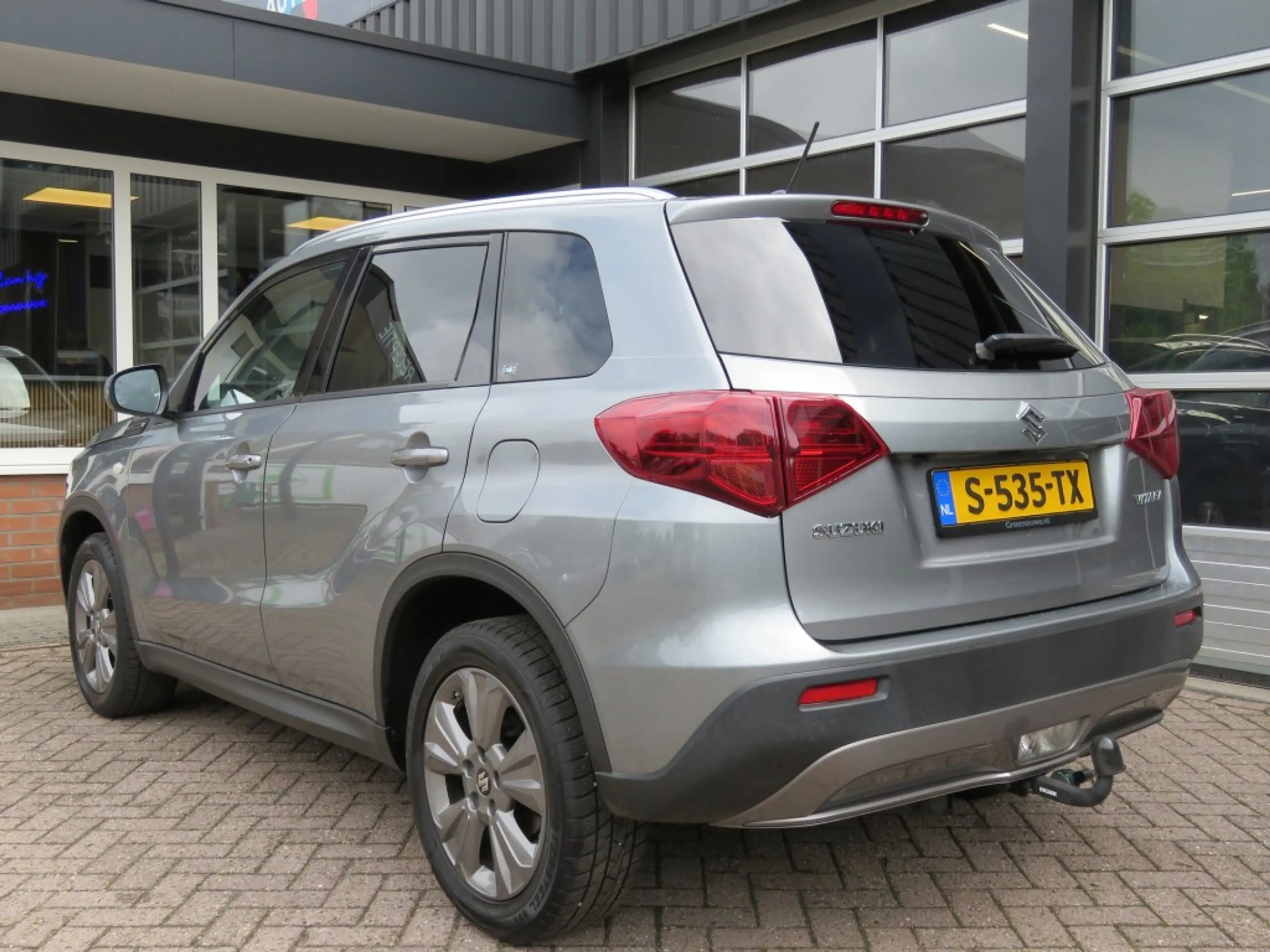 Suzuki Vitara 1.0 Boosterjet SELECT / Camera / Trekhaak / Navi / — photo 21