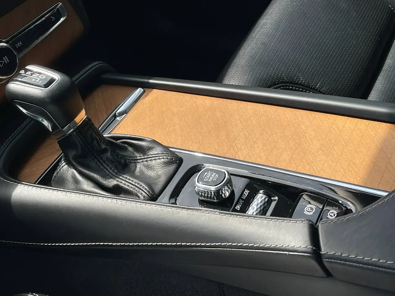 Volvo XC90 снимка Volvo XC90