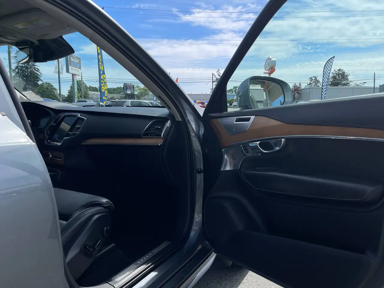 Volvo XC90 снимка Volvo XC90