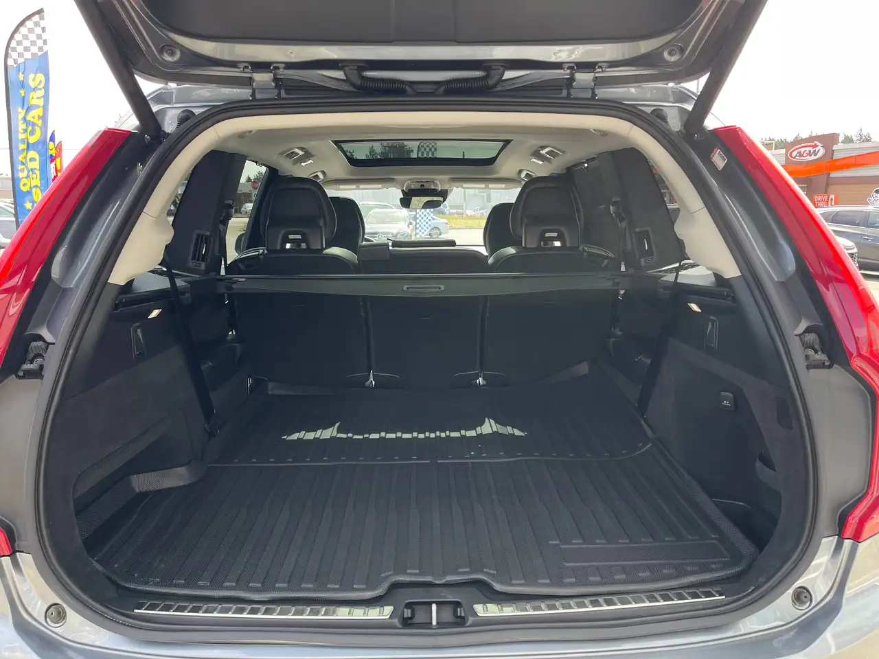 Volvo XC90 снимка Volvo XC90