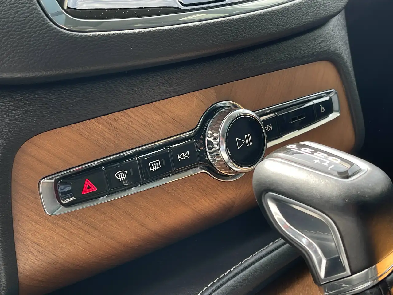 Volvo XC90 снимка Volvo XC90