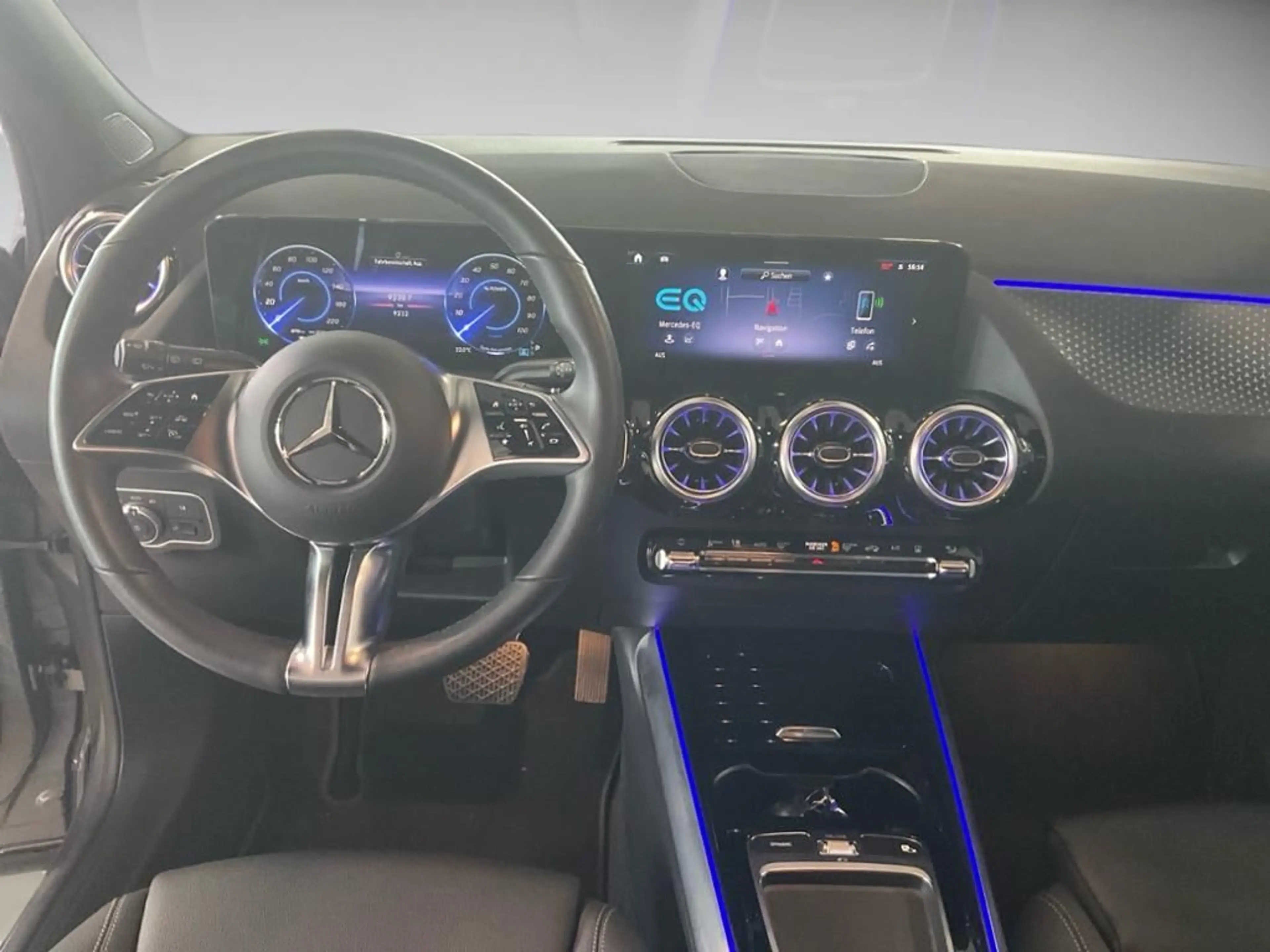 Mercedes-Benz EQA 250+ 360 AUT Kam. KlimaA LED Navi PDC SHZ — photo 11