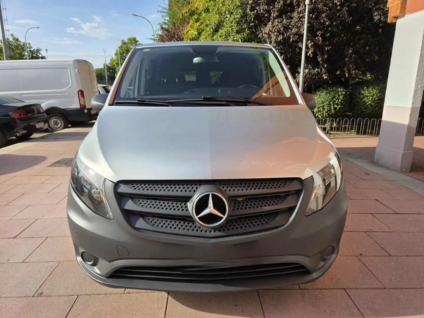 Mercedes-Benz Vito MERCEDES-BENZ Industrial Automático de 4 Pu Gris - 2
