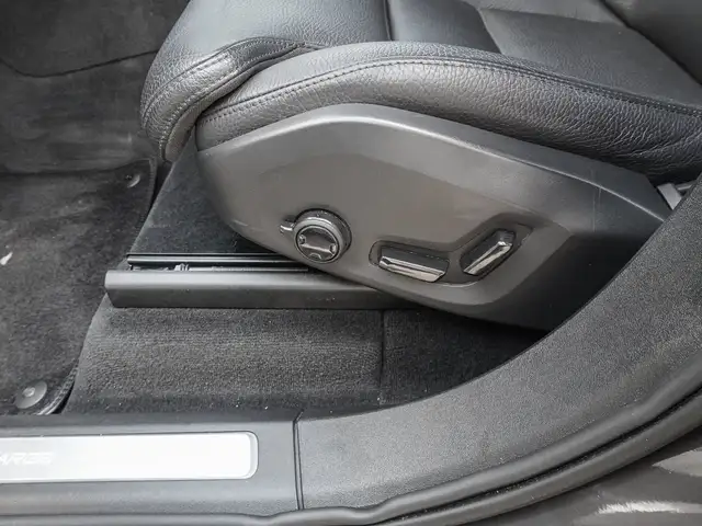 Volvo XC90 view 16