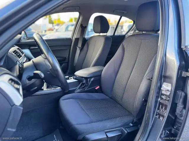 BMW 1 Series view 5