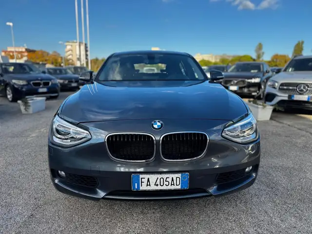 BMW 1 Series view 10