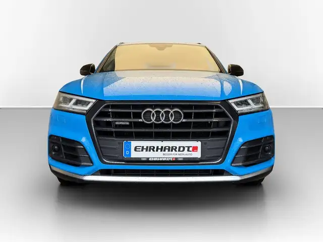 Audi Q5 view 3