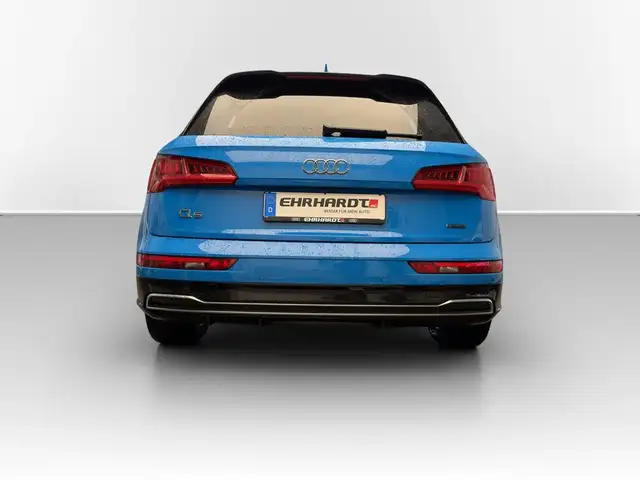 Audi Q5 view 9