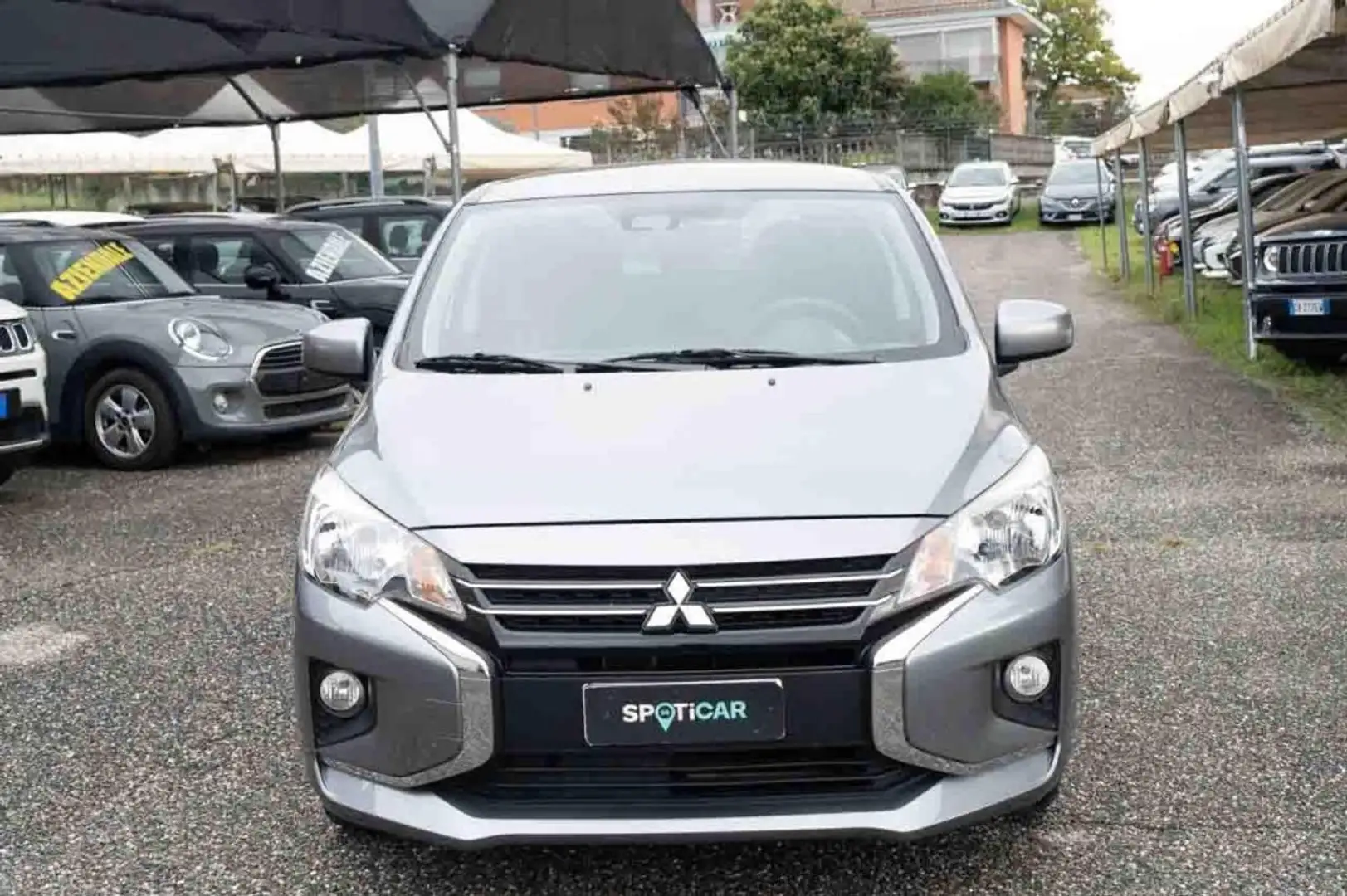 Mitsubishi Space Star 1.2 Invite Radio Grau - 2