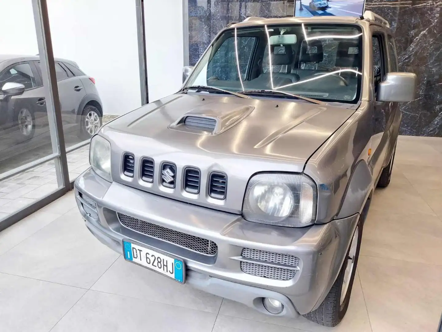 Suzuki Jimny 1.5 DDiS cat 4WD (Garanzia 12 Mesi) Grigio - 2