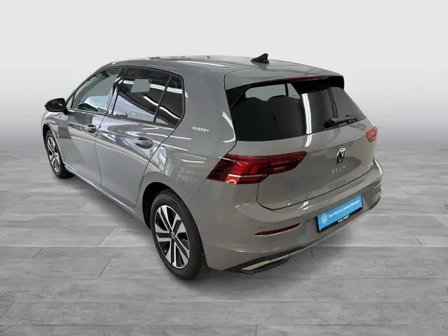 Volkswagen Golf view 4