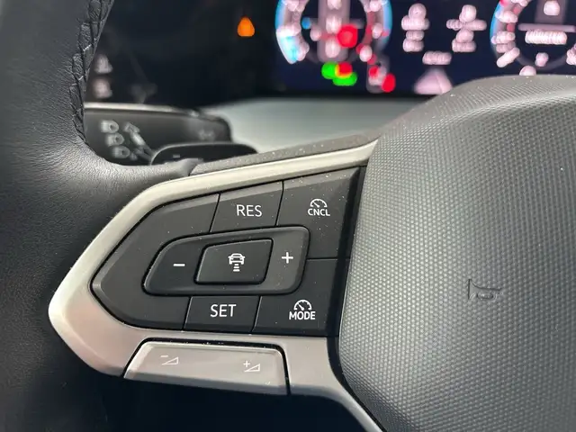 Volkswagen Golf view 17