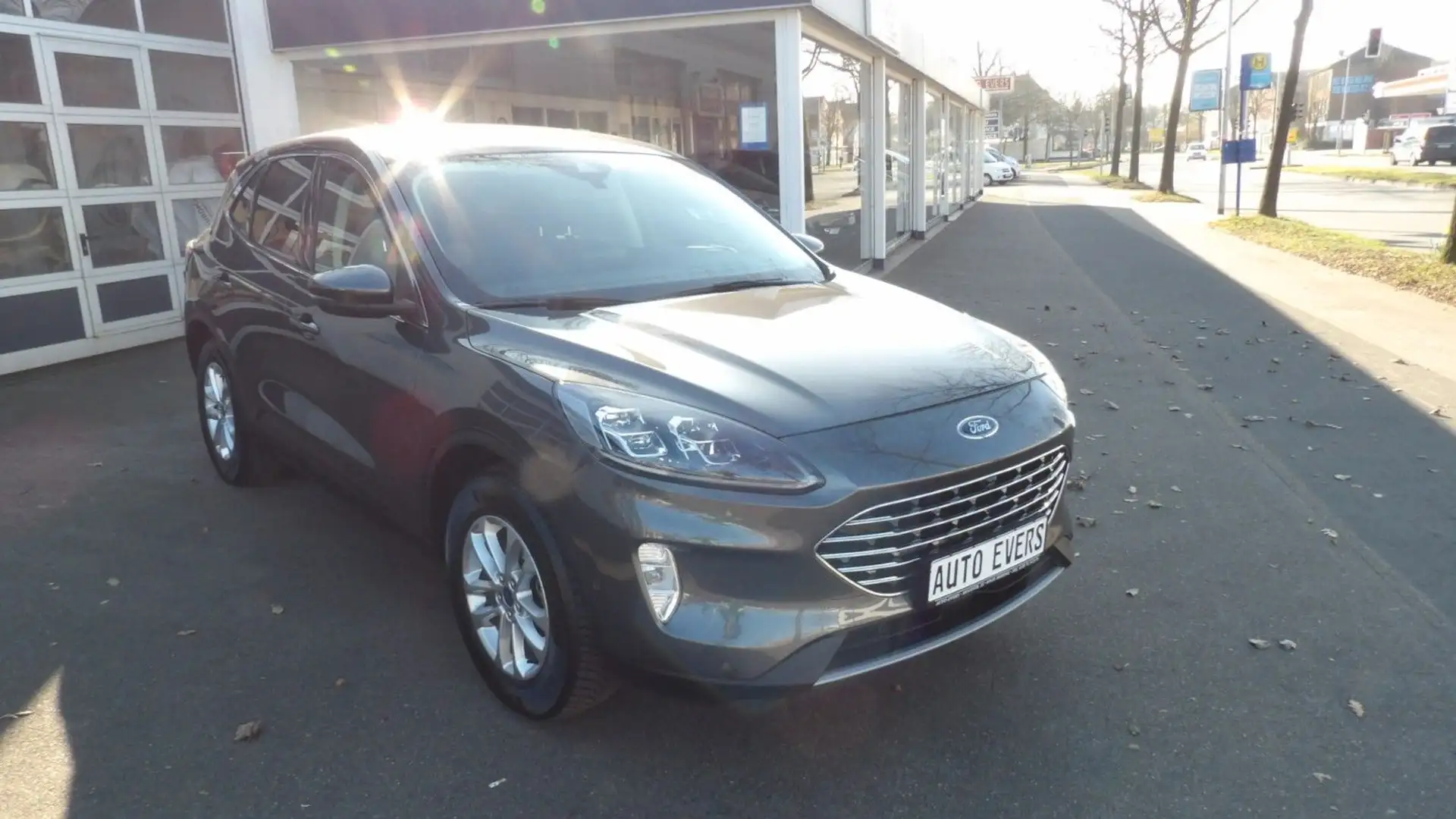 Ford Kuga Hybrid Titanium X*Navi*AHK*SHZ* Gris - 2