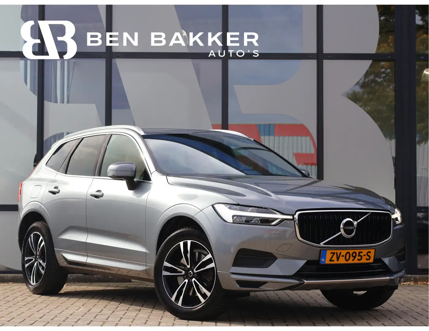 Volvo XC60 2.0 T5 Momentum Polestar Engineered | ACC | Cam | Gris - 1