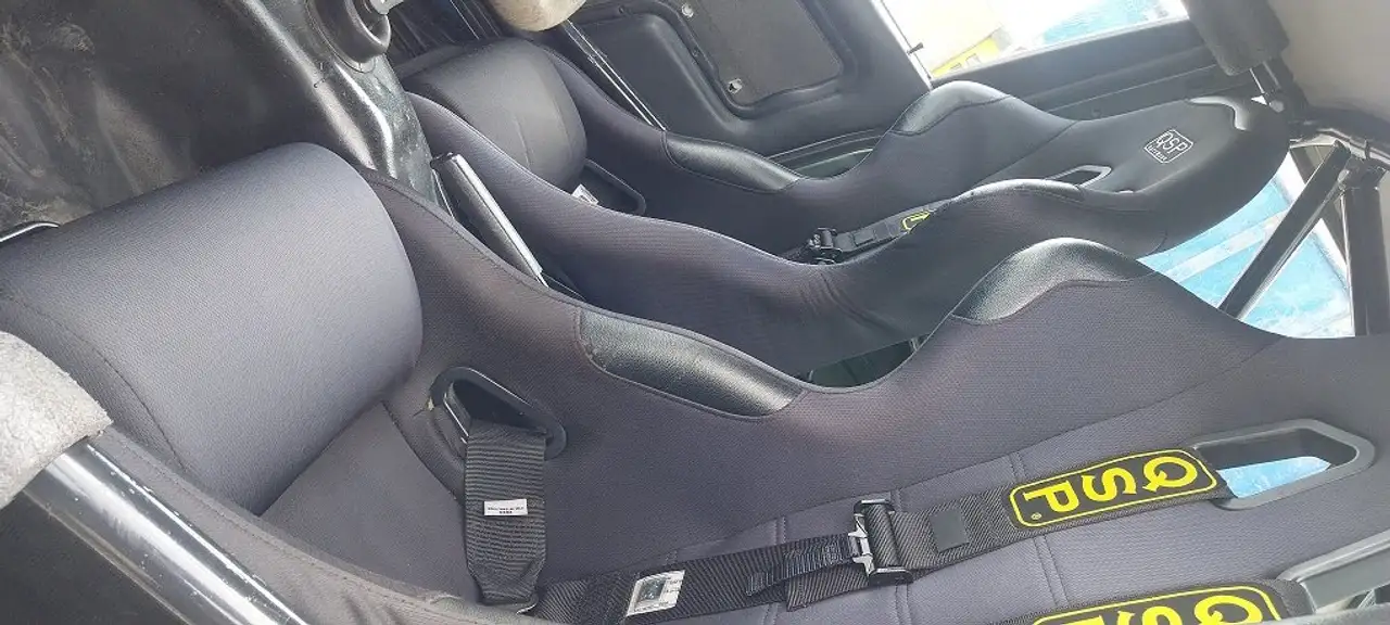 BMW 323i, foto 9