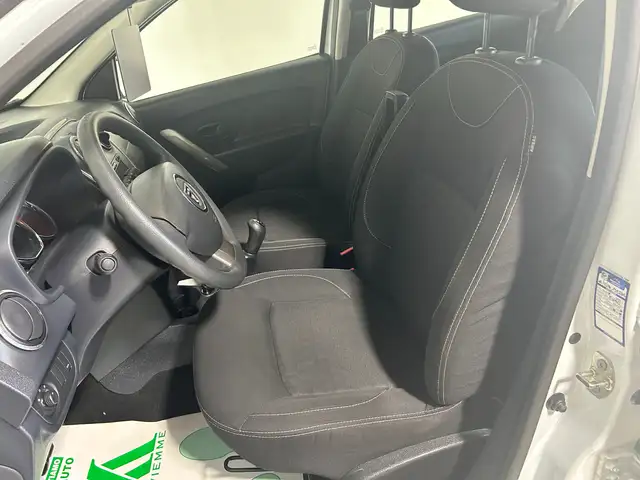 Dacia Sandero view 7