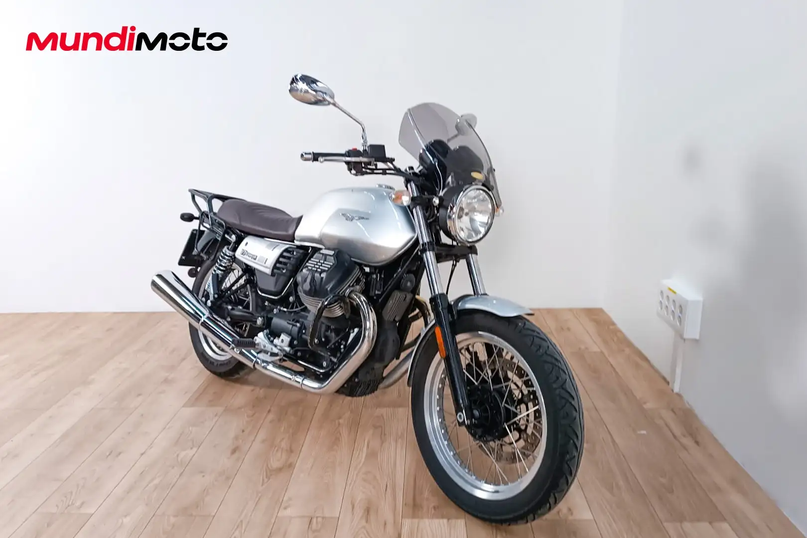 Moto Guzzi V 7 - 2