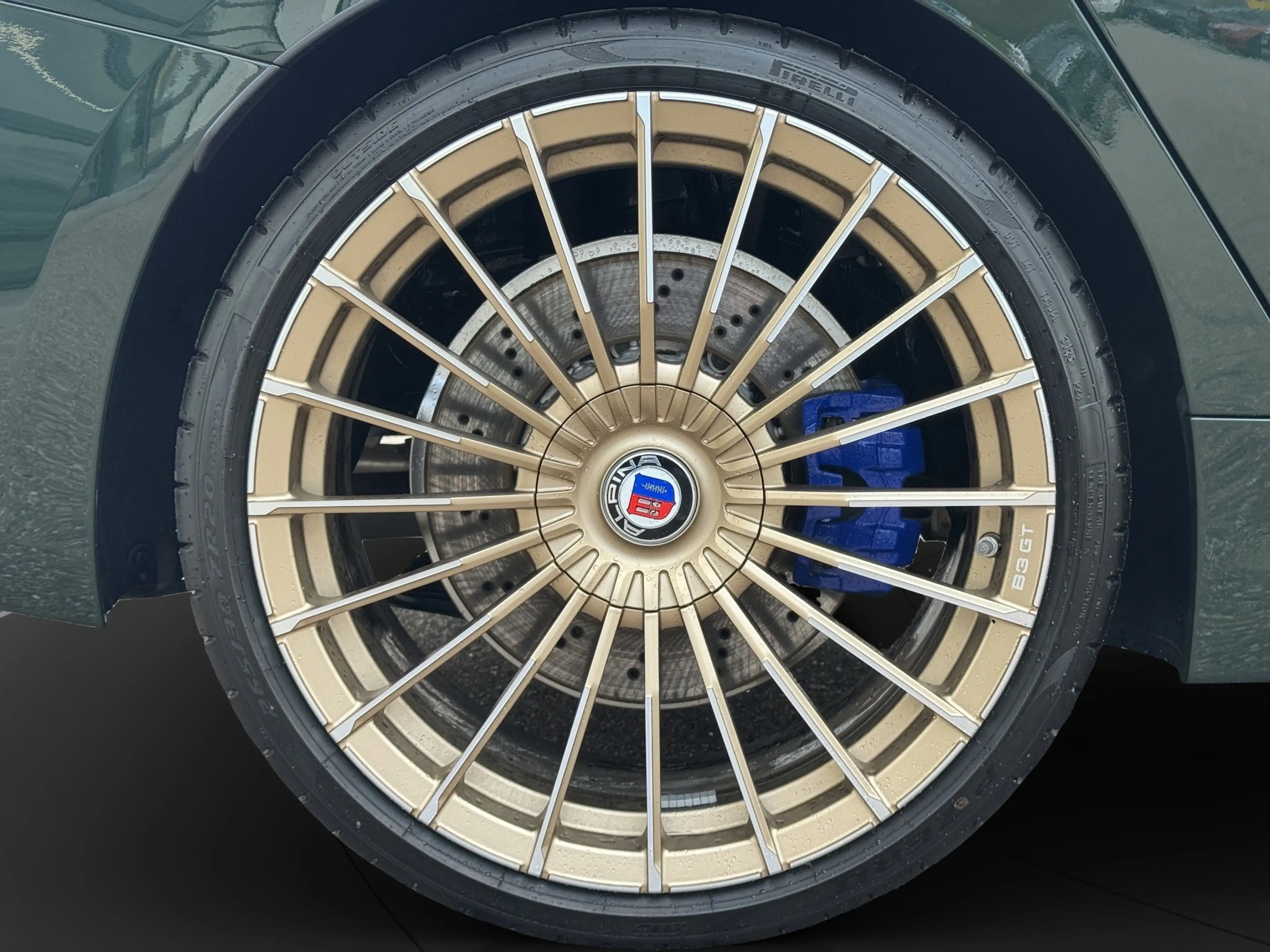 Alpina B3 GT Limousine SWITCH-TRONIC Allrad Park-Driveassist — photo 11