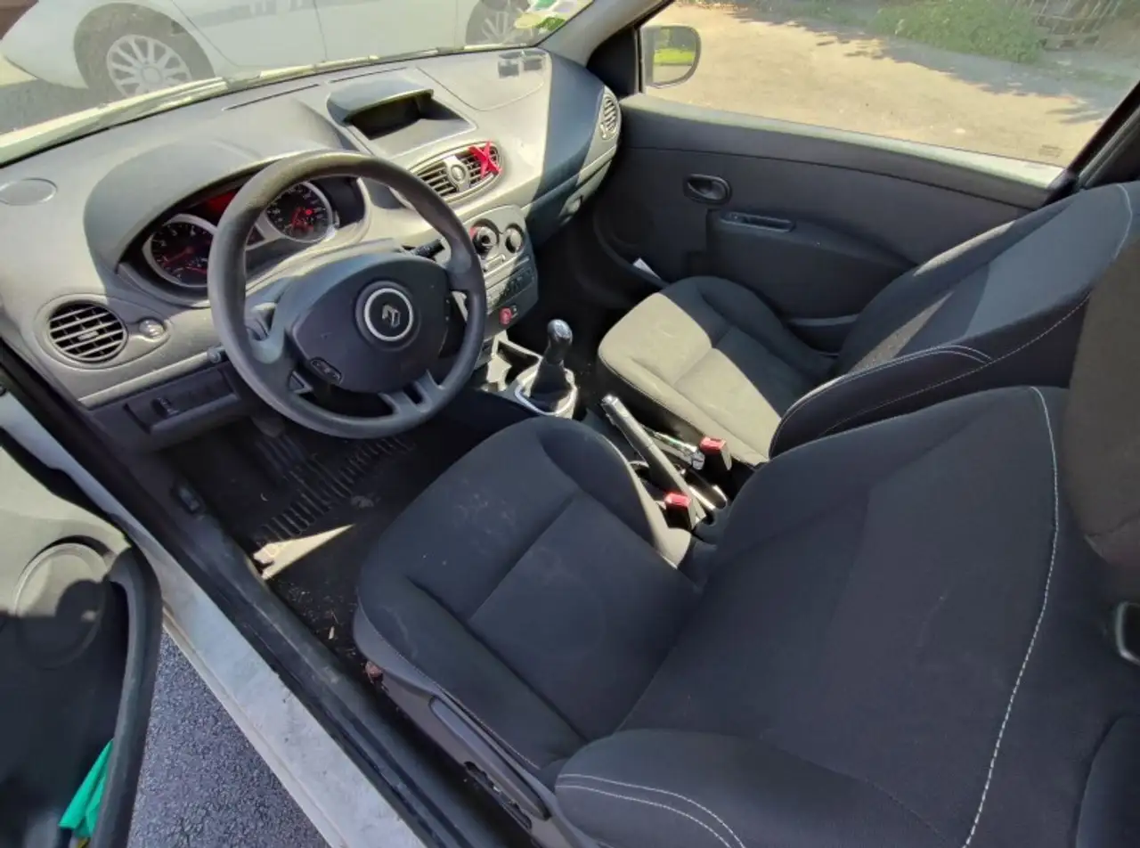 Renault Clio III SOCIETE DCI 75 ECO2 AIR
