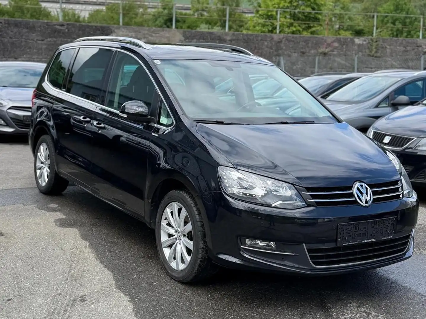 Volkswagen Sharan Highline BMT 4Motion Schwarz - 2