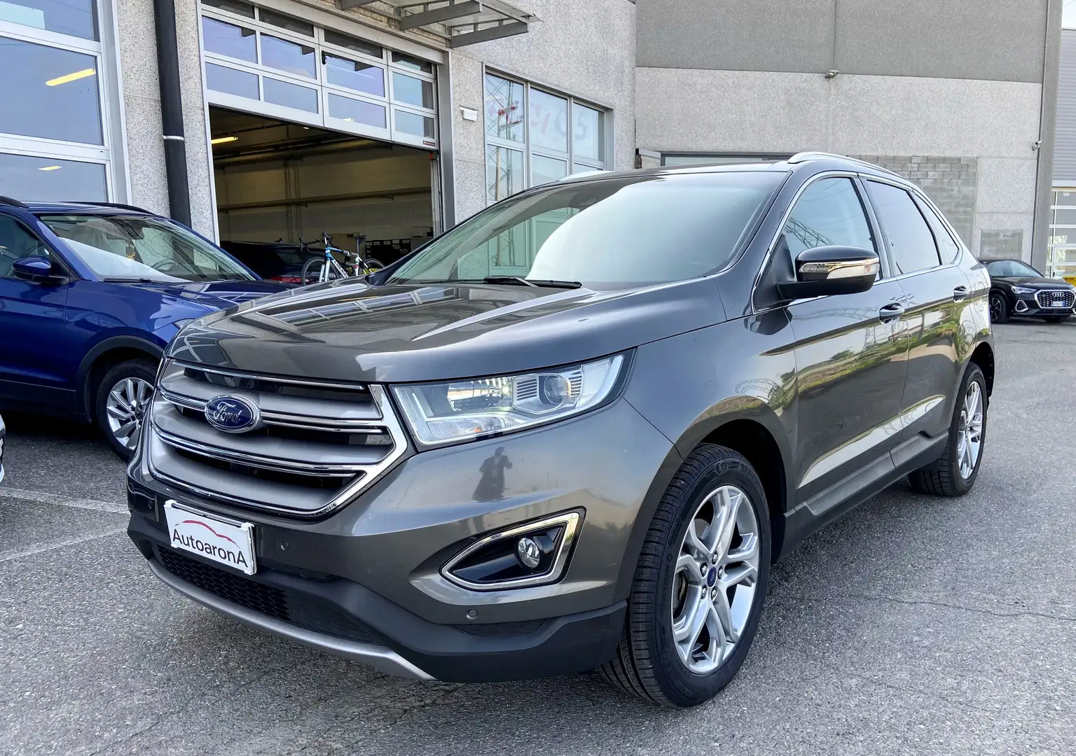 Ford Edge Edge 2.0 tdci Titanium s Grau - 1