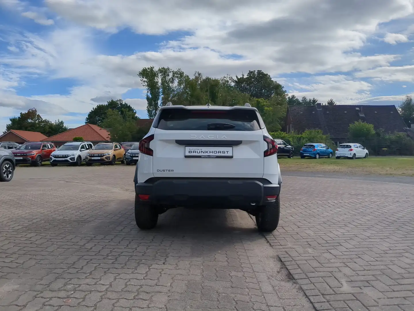 Dacia Duster TCe 100 LPG  Essential+Alu+GJR+Klima+PDC Weiß - 2