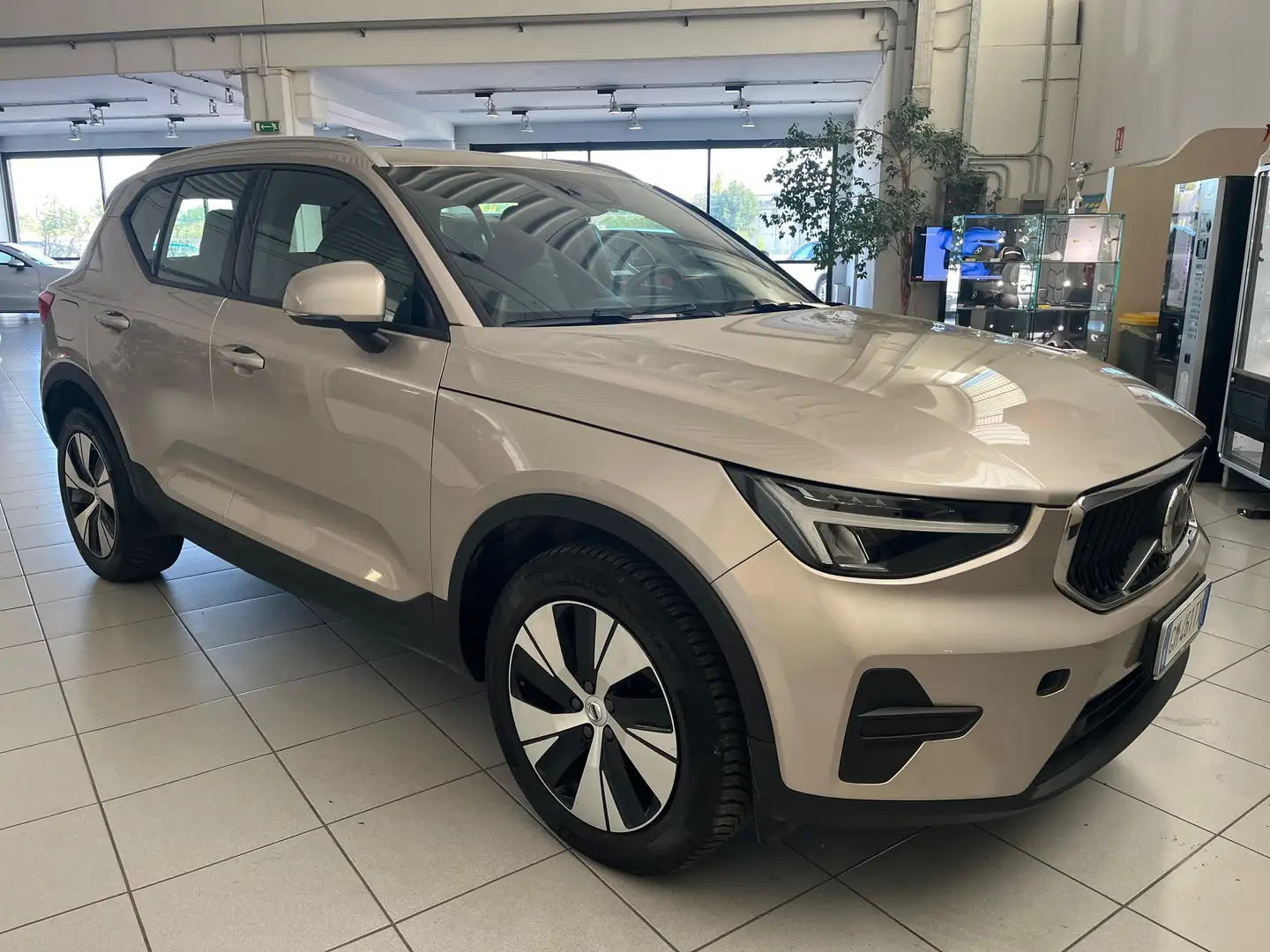 Volvo XC40 1.5 t2 Core auto UNICO PROPR! FARI FULL LED Bronzo - 1