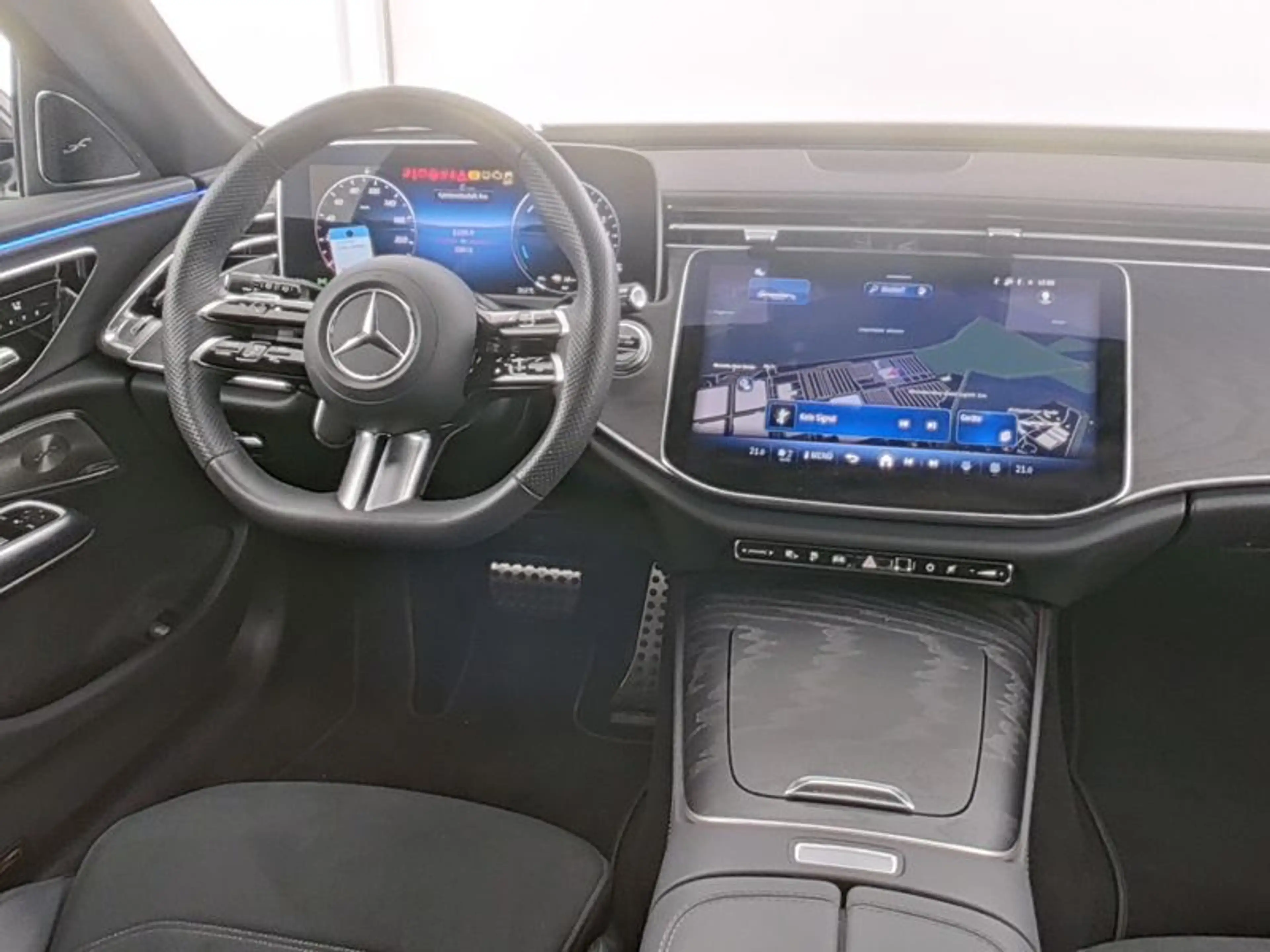 Mercedes-Benz E 300 de T AMG/Premium/Pano/AHK/Fahrassist+/20' — photo 7