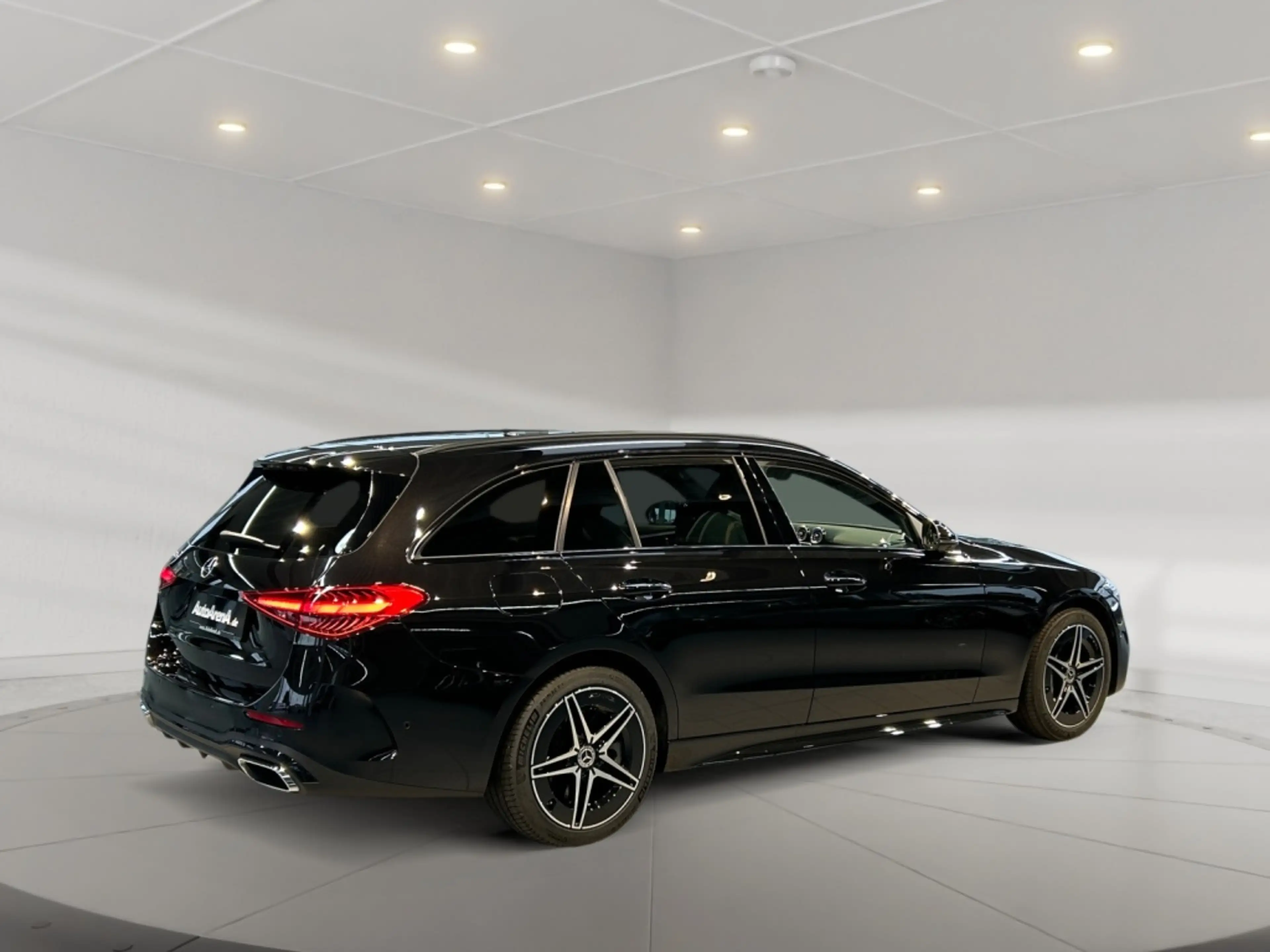 Mercedes-Benz C 300 T e AMG AMG+MBUX+Night+AHK+Wide+360+Cam — photo 5