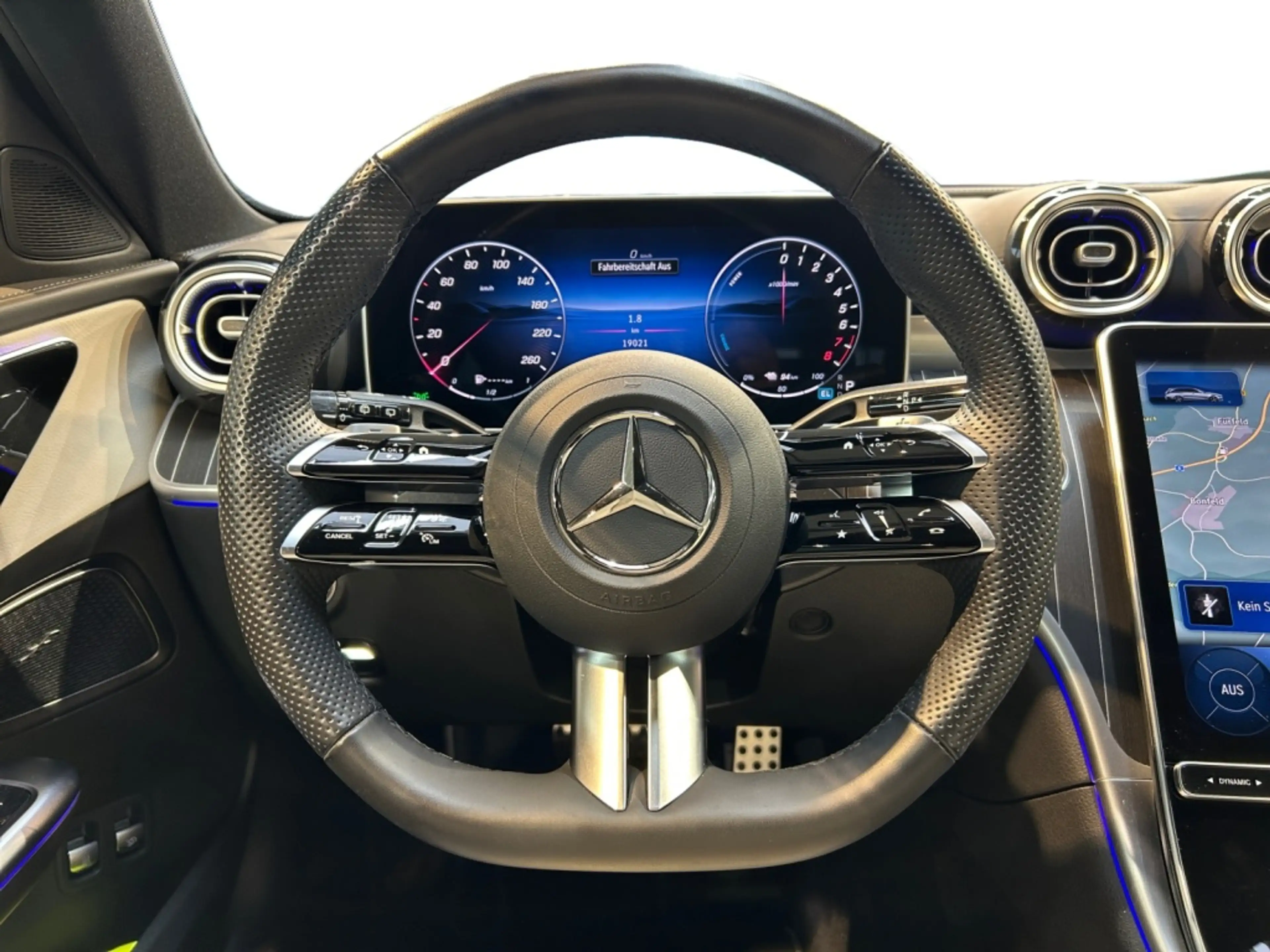 Mercedes-Benz C 300 T e AMG AMG+MBUX+Night+AHK+Wide+360+Cam — photo 14