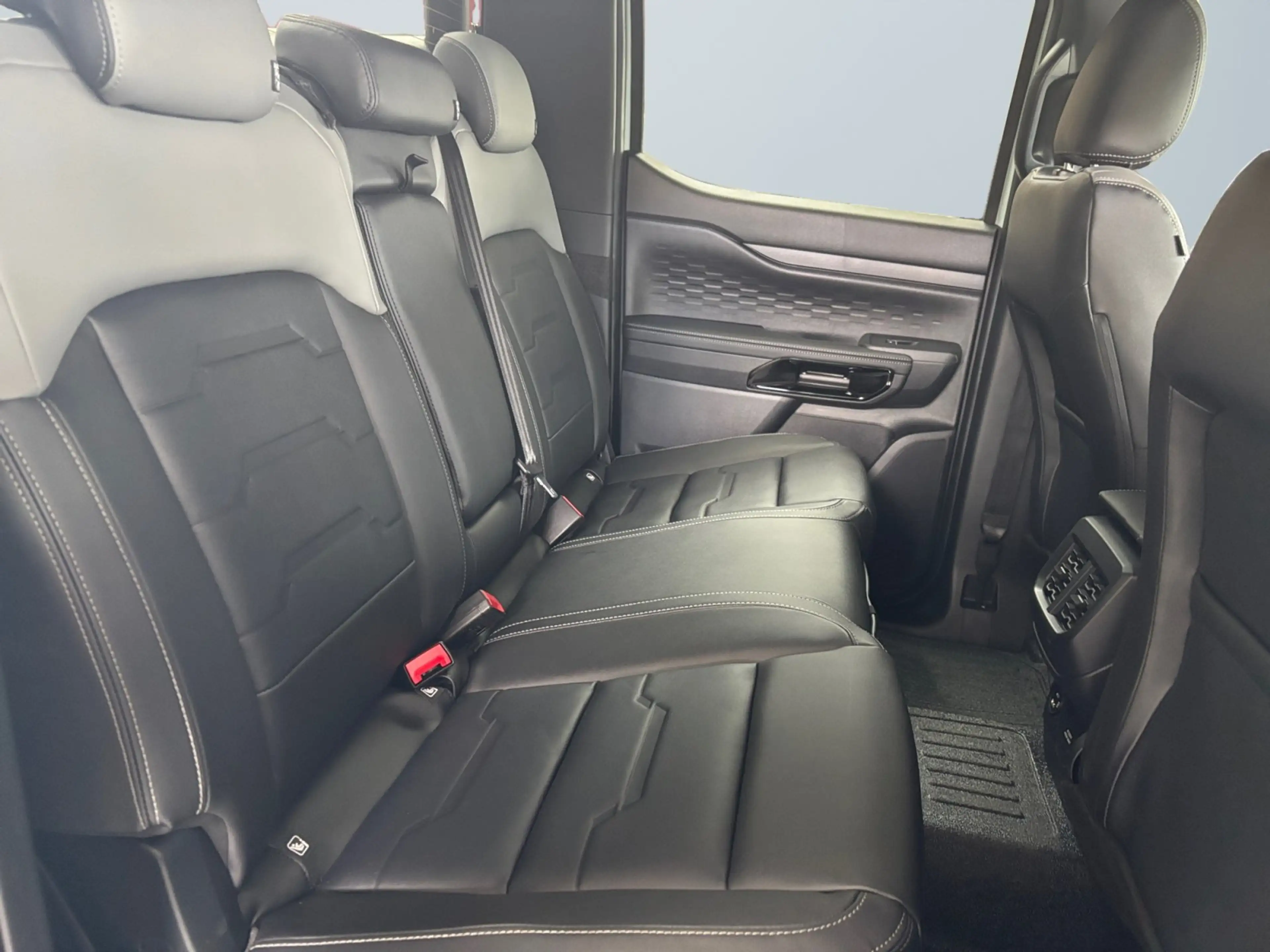 Ford Ranger Limited 3.0 V6 4x4 B&O Soundsystem — photo 11