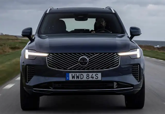 Volvo XC90 B5 Business Plus 7pl. AWD Aut.