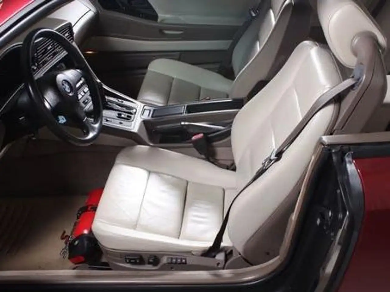 BMW 850Ci (850i), foto 6