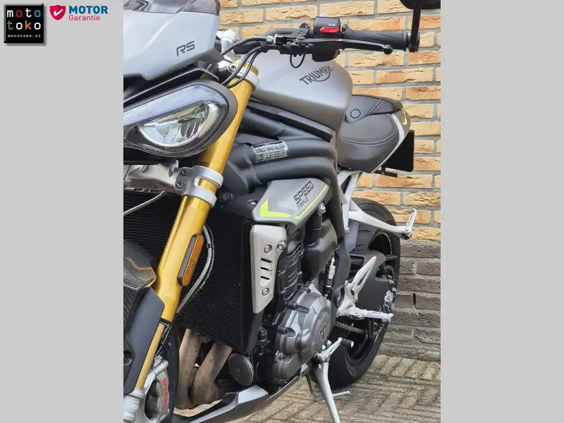 Triumph Speed Triple 1200 RS - foto 7