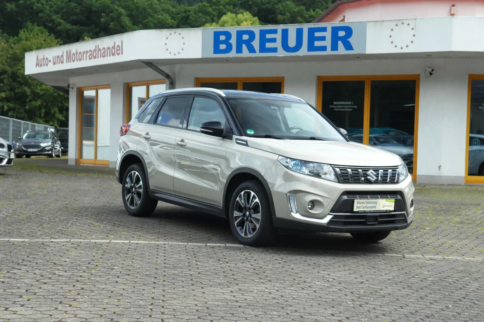 Suzuki Vitara 1.4 Comfort+ 4x4 Navi Pano LED Distronic Beige - 1