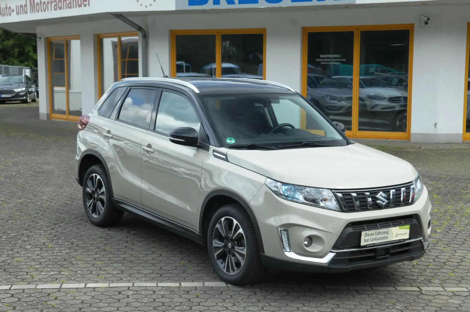 Suzuki Vitara 1.4 Comfort+ 4x4 Navi Pano LED Distronic Beige - 2