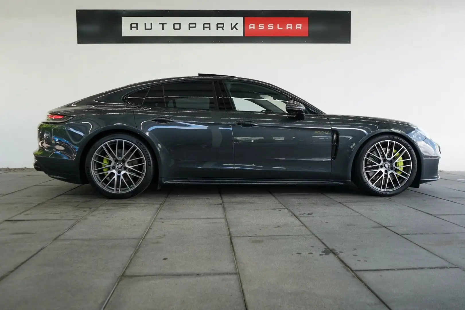 Porsche Panamera 4 S E-Hybrid*SportDesign/PANO/MEGA-SPEC Gris - 2