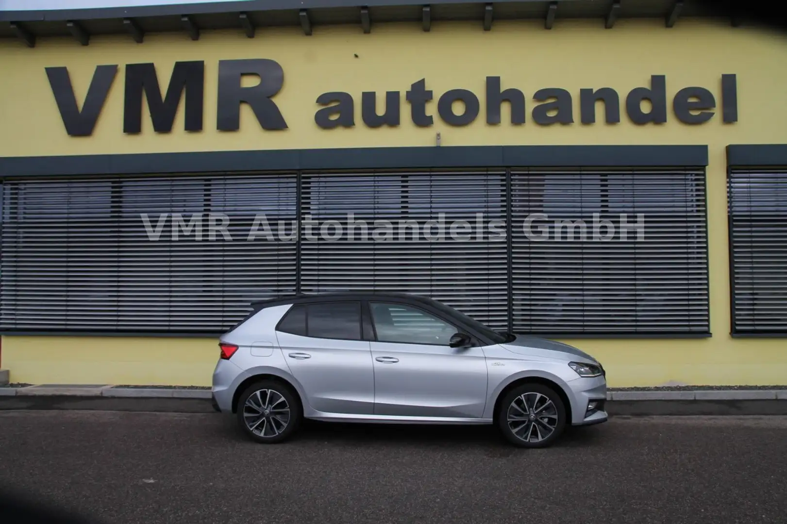 Skoda Fabia 1.0 TSI Monte Carlo *APP*17"*5J.Garantie* Silber - 1