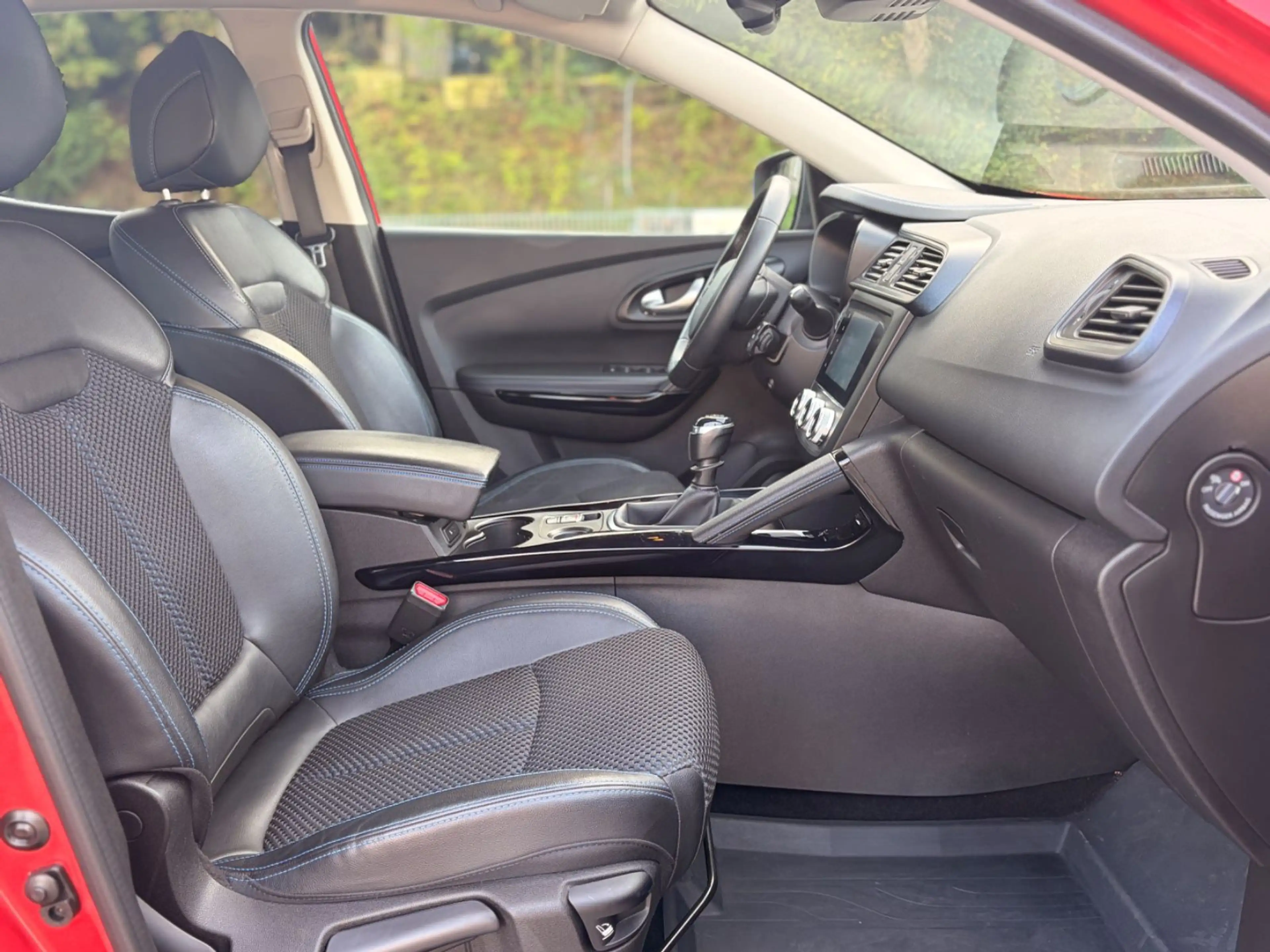 Renault Kadjar Limited*Kamera+Leder+AHK* — photo 9