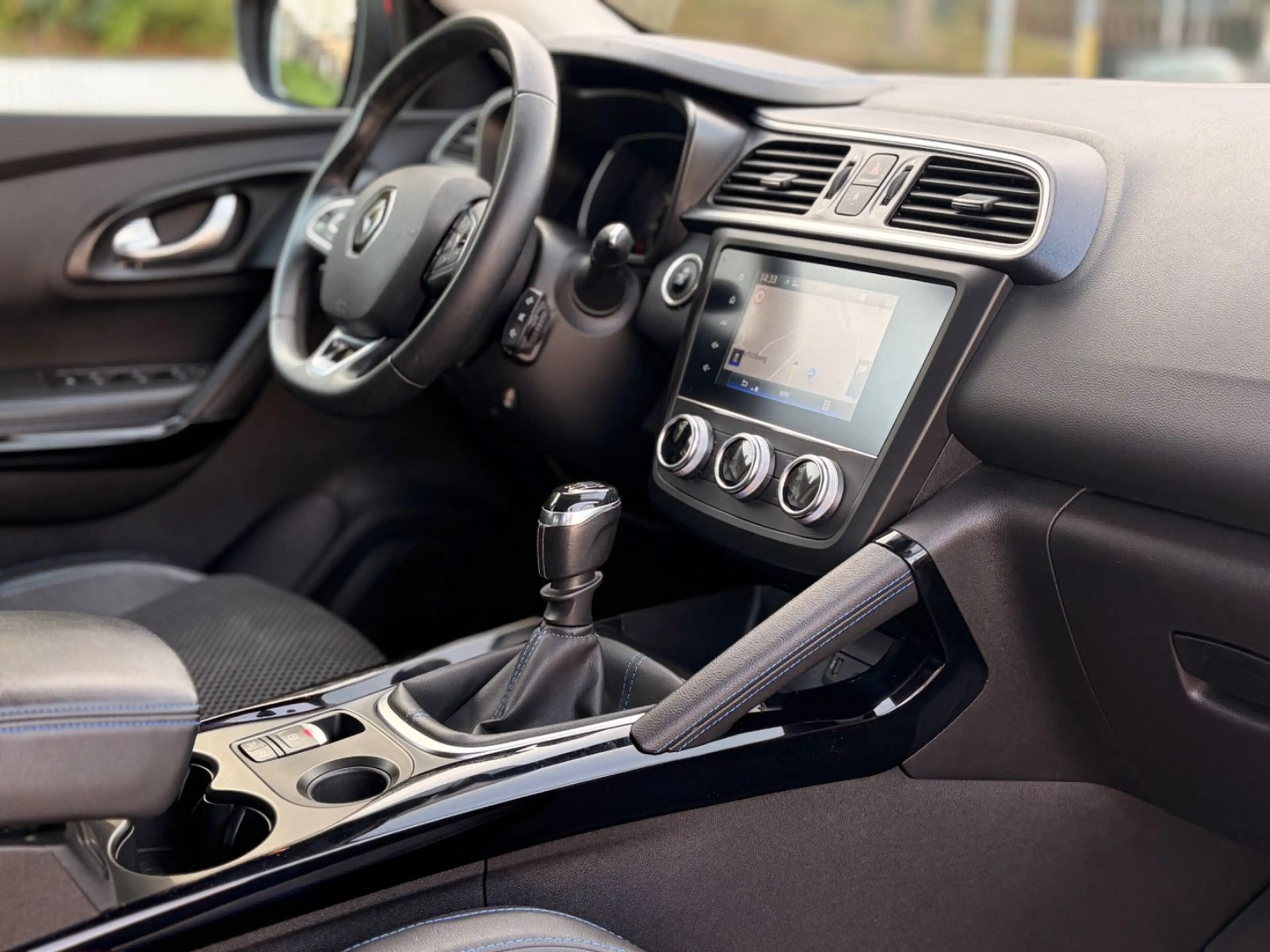 Renault Kadjar Limited*Kamera+Leder+AHK* — photo 10
