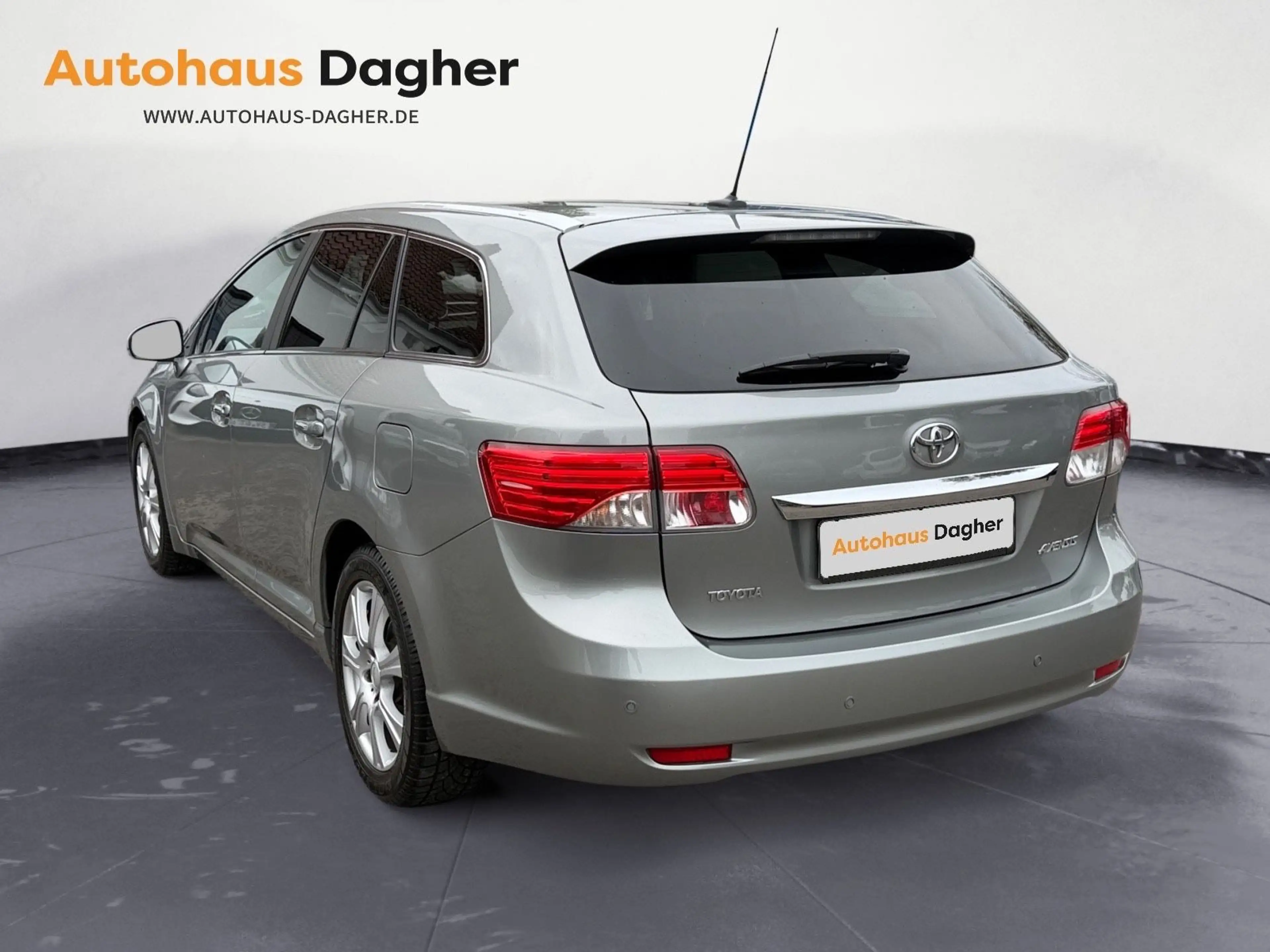 Toyota Avensis Kombi AUTOMATIK Diesel Executive — photo 3