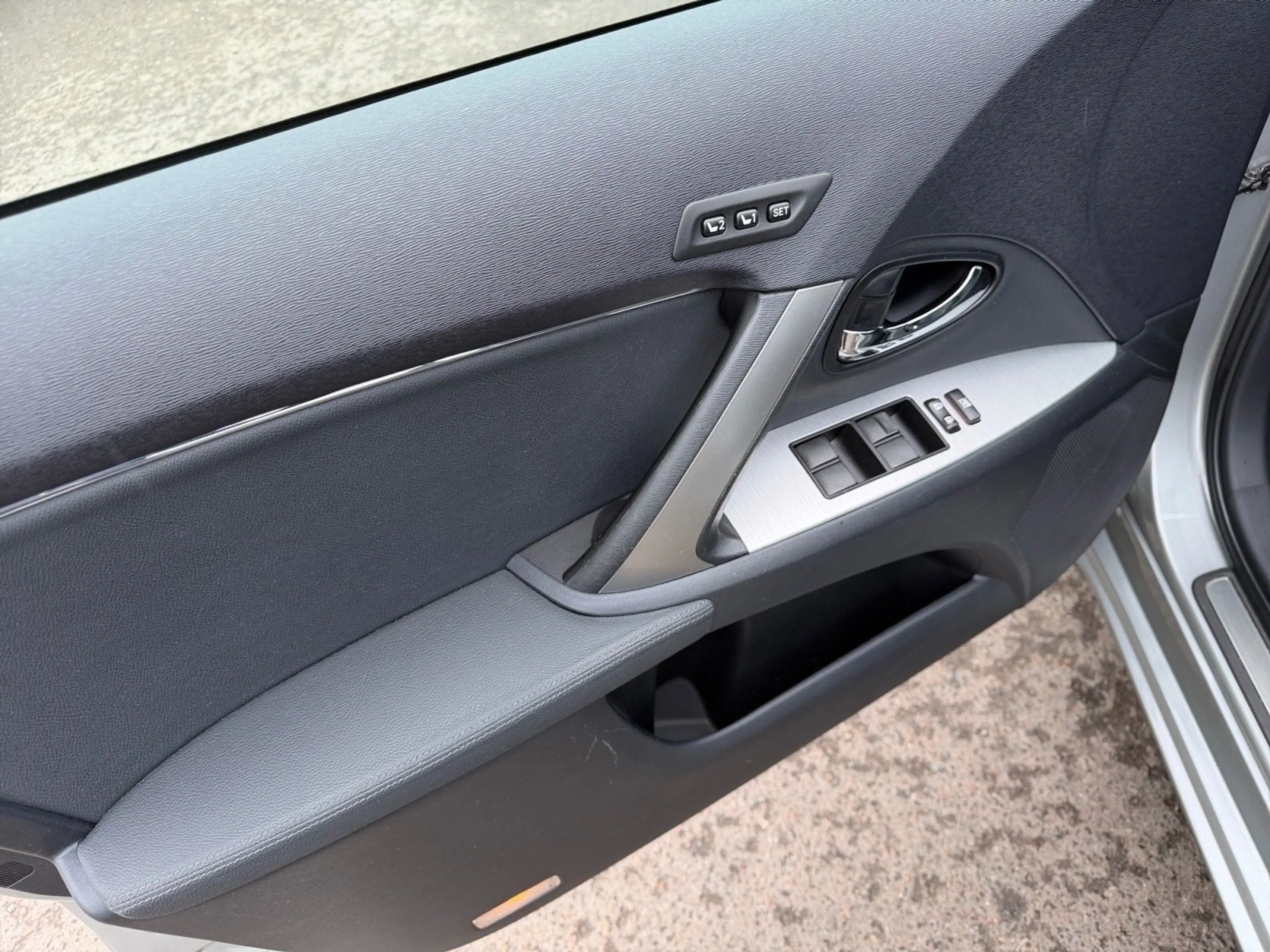 Toyota Avensis Kombi AUTOMATIK Diesel Executive — photo 11