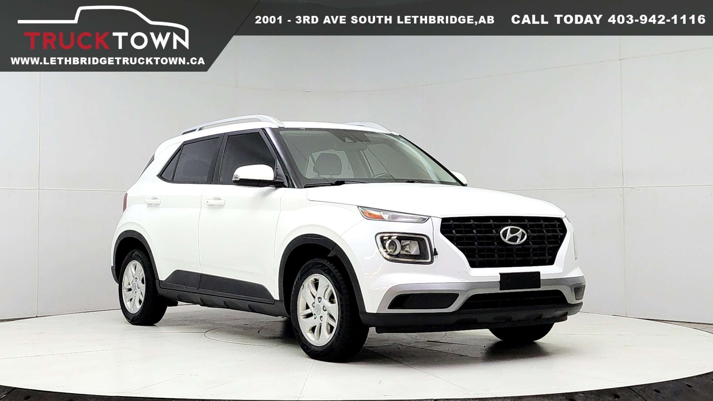 Polar White 2021 Hyundai Venue SUV / Crossover  Automatic