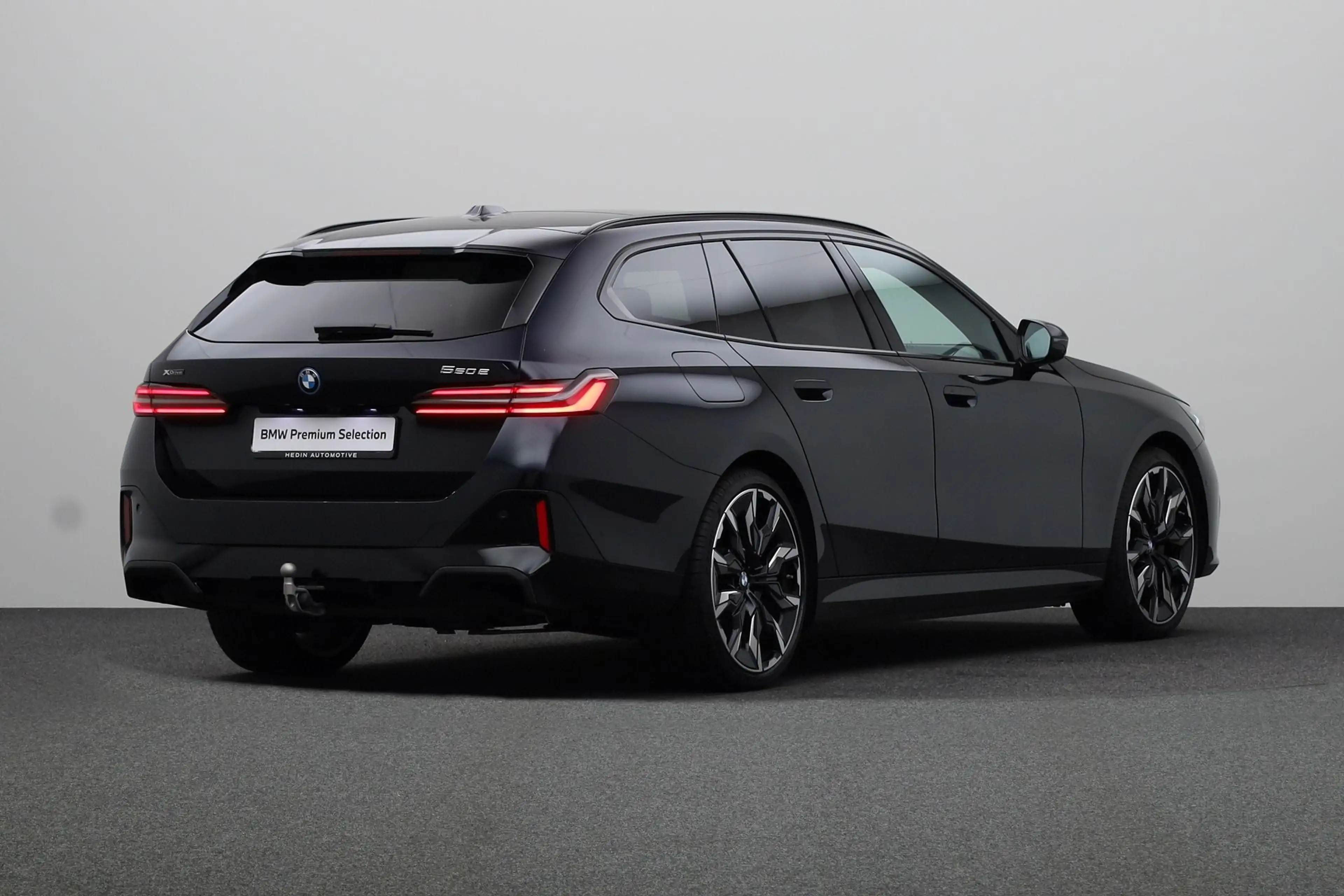 BMW 550 5-serie Touring 550e xDrive M Sport Pro Pakket | B — photo 2